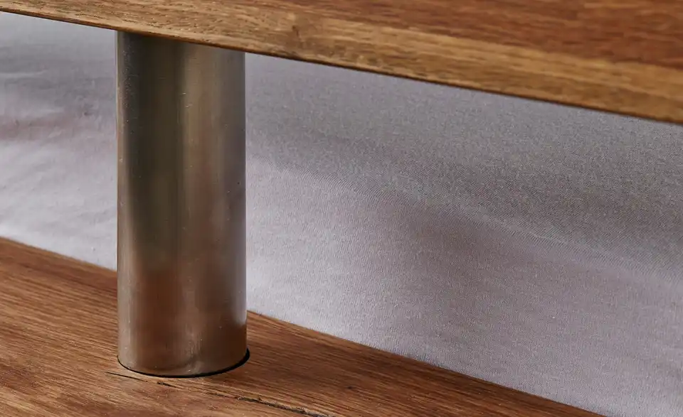 Bettgestell Kingston aus Massivholz, Detailansicht