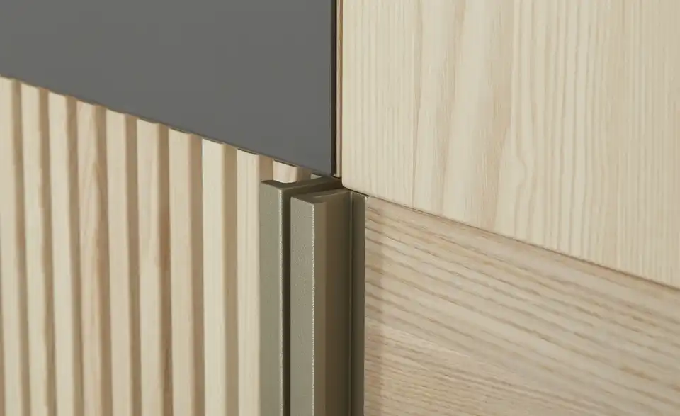 Drehtürenschrank Kiruna, Detailansicht