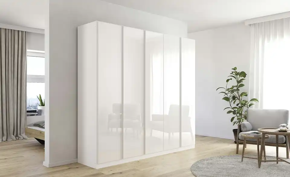 Drehtürenschrank Stella, in Wohnsituation