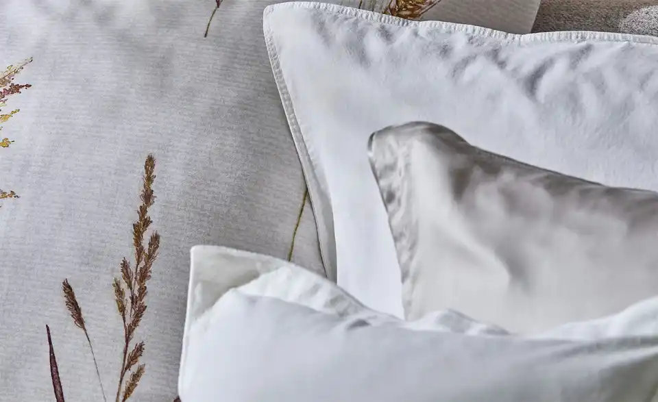 Como Green Satin Bettwäsche Uni, Detailansicht