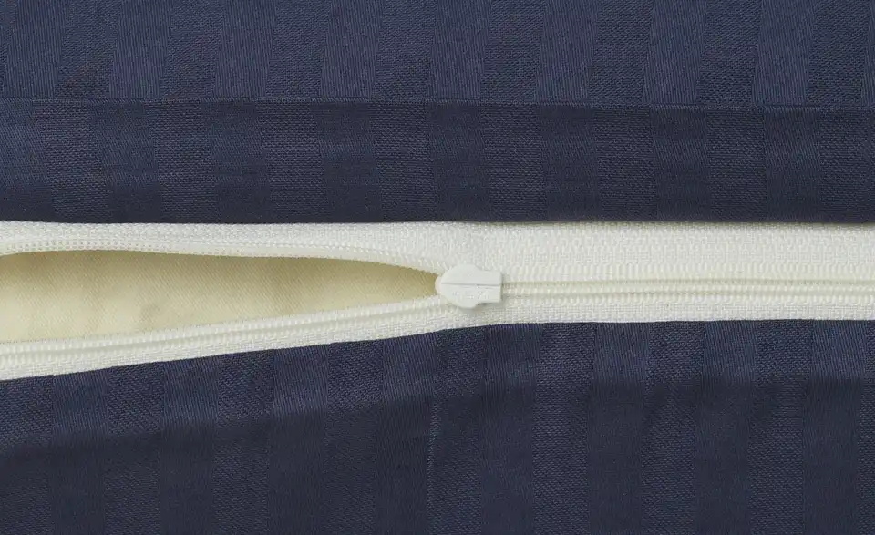 como Damast-Bettwäsche, Detailansicht