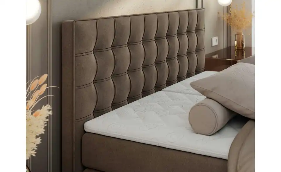 Motor Boxspringbett Elektro mit Bettkasten, in Wohnsituation