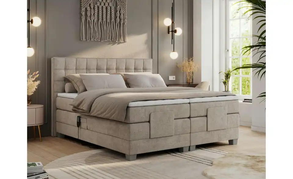 Motor Boxspringbett Elektro mit Bettkasten, in Wohnsituation