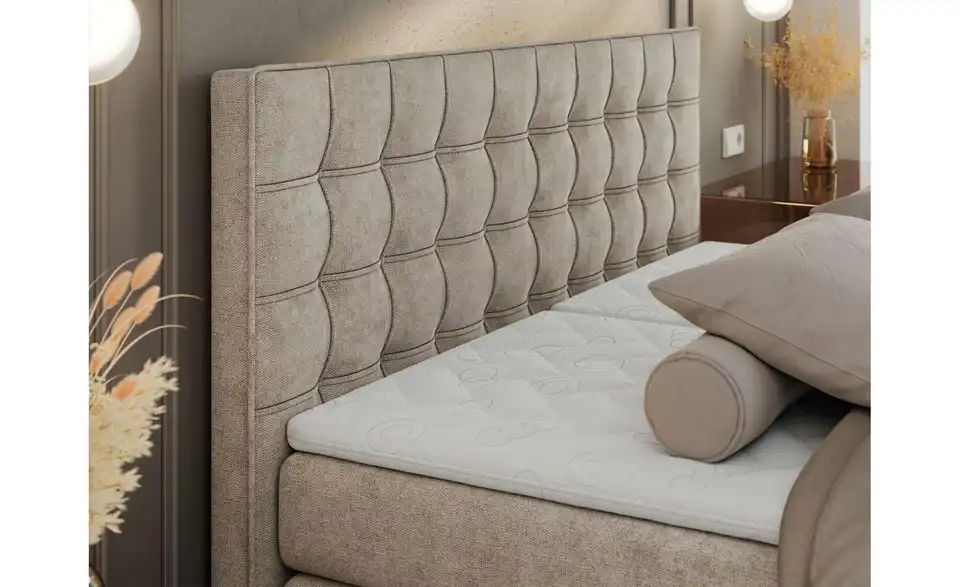 Motor Boxspringbett Elektro mit Bettkasten, in Wohnsituation